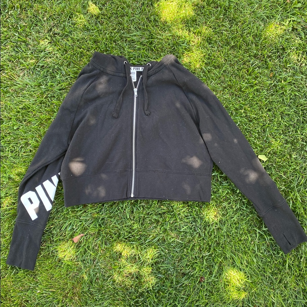 black zip up jacket